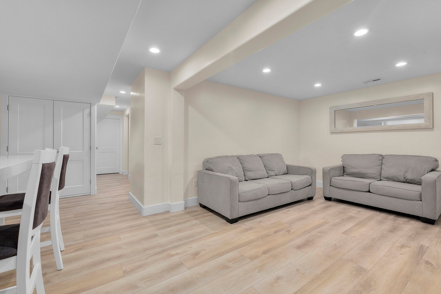 Building Photo - 10454 S Golden Willow Dr