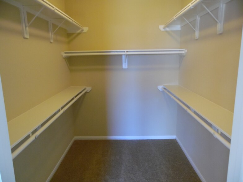 Building Photo - 2 Supiro Ct