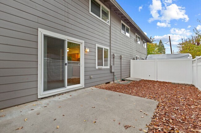 Building Photo - 367NW