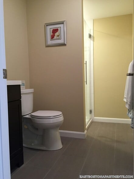 Building Photo - 51 Chelsea St