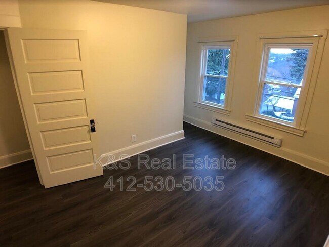 Building Photo - 802 Punta Gorda Ave