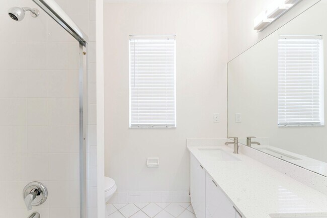Building Photo - 12630 Torbay Dr