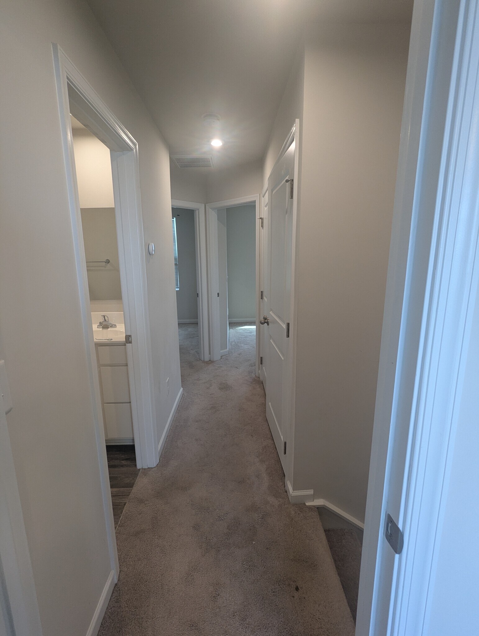 Building Photo - 133 Fernside Ct