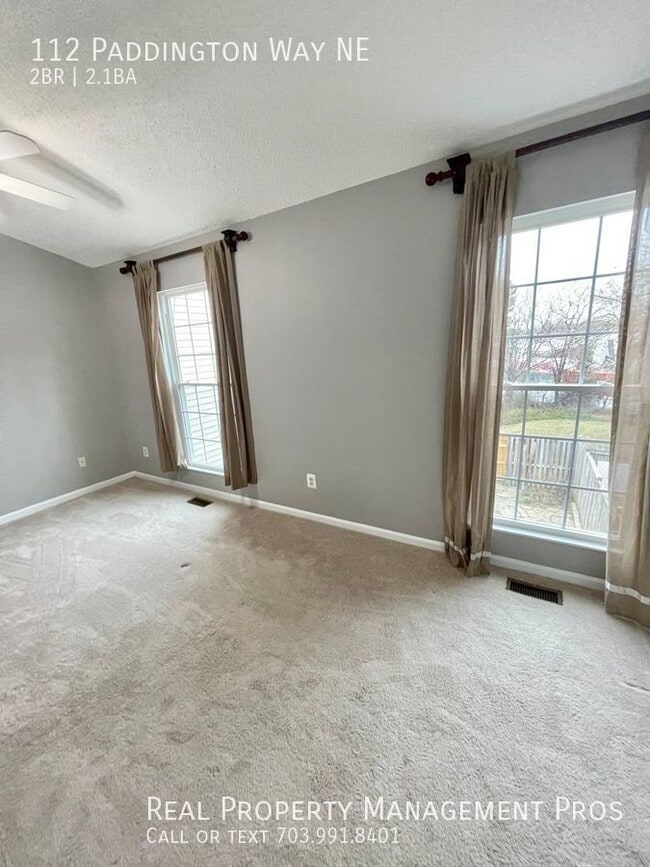 Building Photo - 112 Paddington Way NE