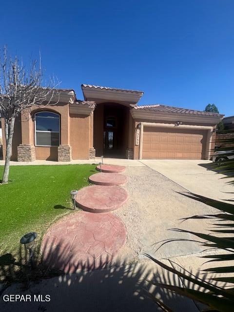 Building Photo - 13737 Paseo Sereno Dr