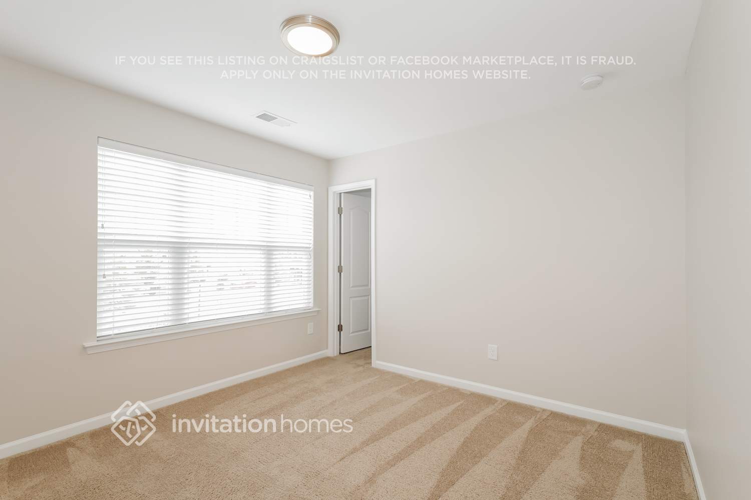 Building Photo - 16020 Hammersmith Farm Dr