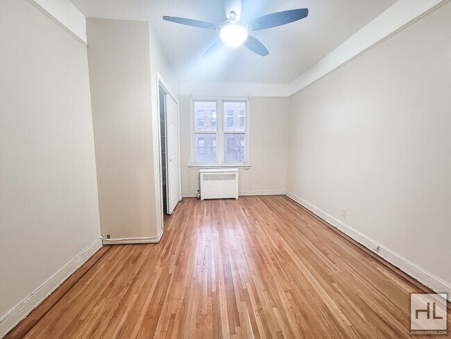 Building Photo - 48 STREET