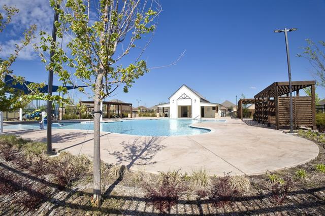 Building Photo - 804 Honey Maple St