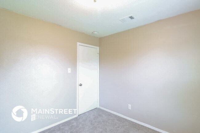 Building Photo - 1508 Endicott Dr