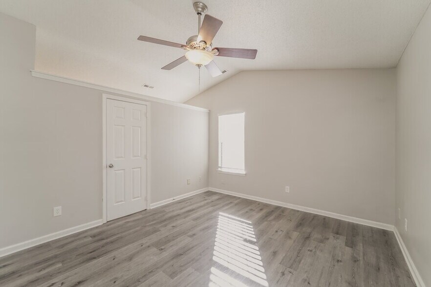 Building Photo - 9236 Kimmel Ln