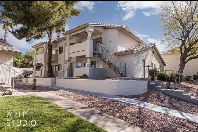 Building Photo - 459 Mesa Blvd