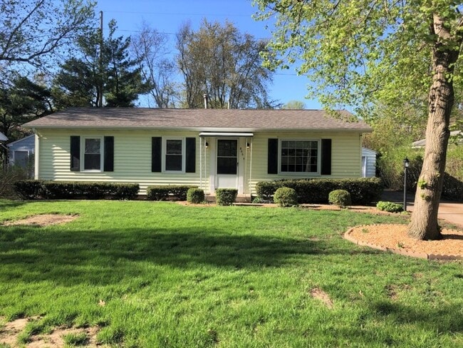 Primary Photo - 806 Breen Dr