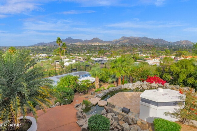 Building Photo - 5632 Camelback Canyon Dr