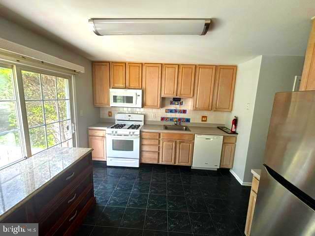 Building Photo - 1504 Coventry Way