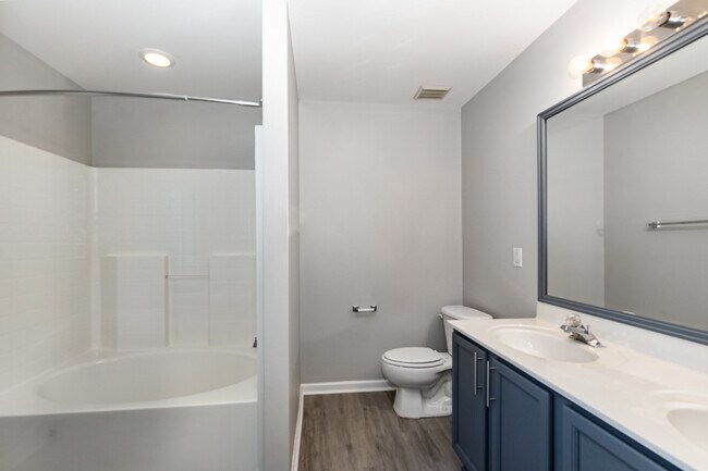 Building Photo - 3727 Bullard St