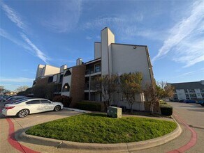 Building Photo - 6108 Abrams Rd