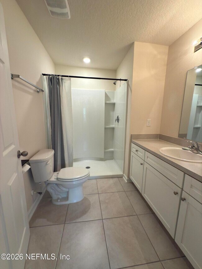 Building Photo - 82 Whispering Brk Dr