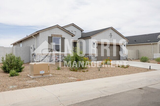 Building Photo - Beautiful Almost Brand New Home