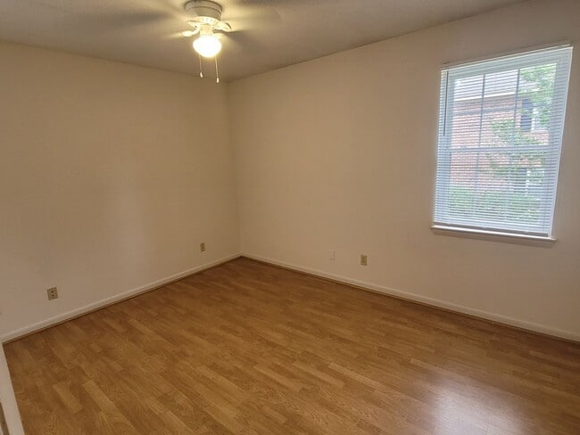 Building Photo - 544 Wimbledon Ct