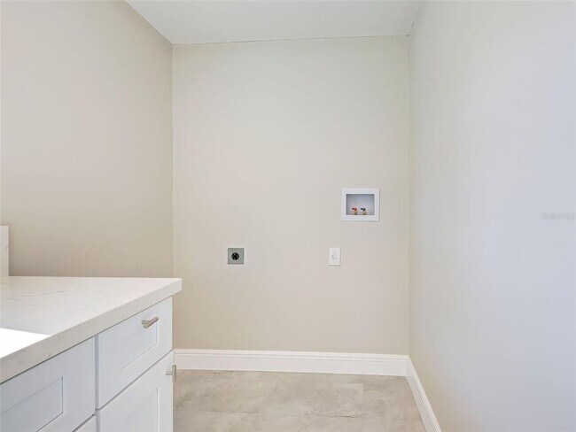 Building Photo - 4342 Ewing Cir