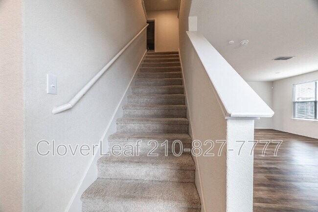 Building Photo - 6102 Walnut Wy