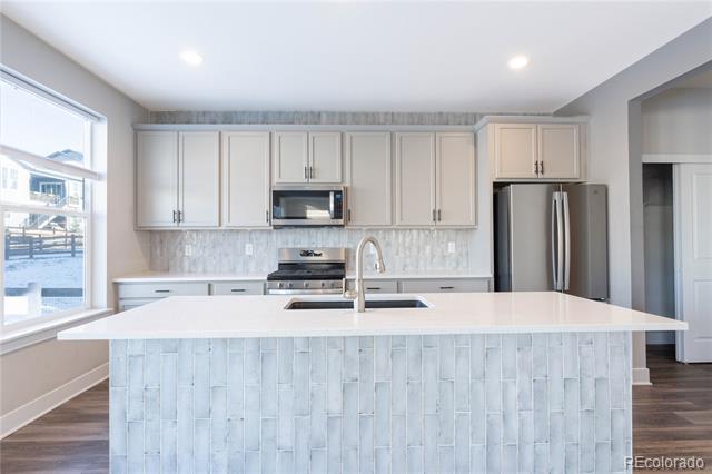 Building Photo - 199 Simmental Lp