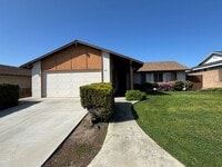 Building Photo - East Ventura Home- Spacious Backyard!