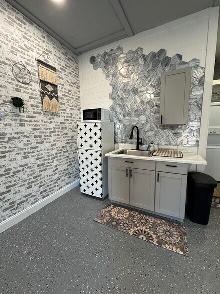 Building Photo - 729 Highway 314