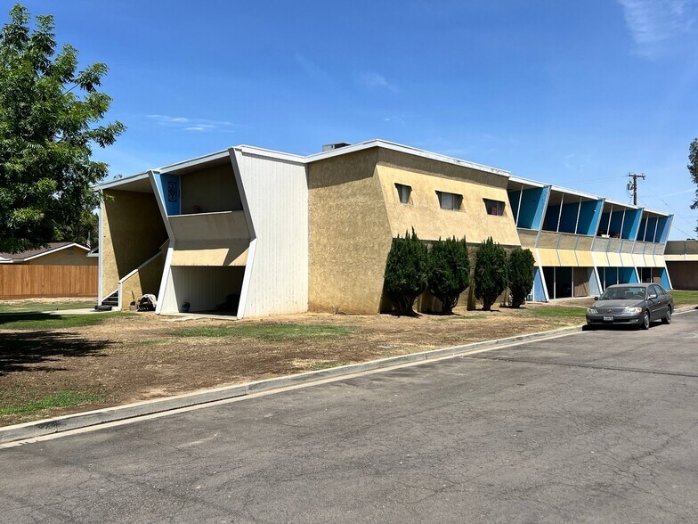Building Photo - 13940 Hackett St