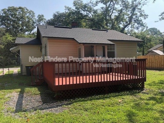 Building Photo - 1310 Menna St