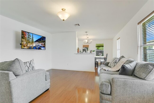 Building Photo - 201 Woodley Rd