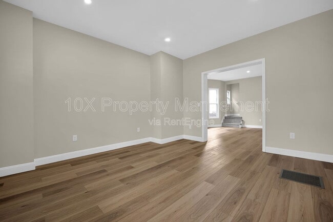 Building Photo - 555 Kimball Pl