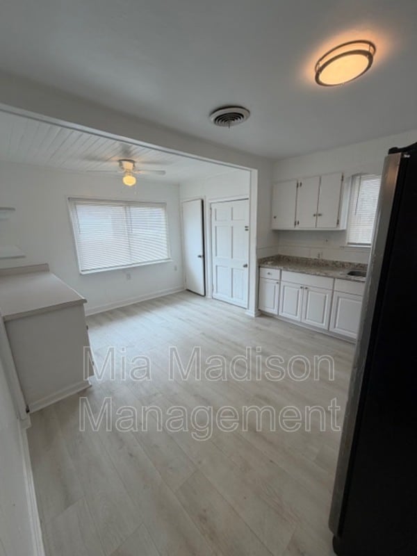 Building Photo - 2319 E 42nd St