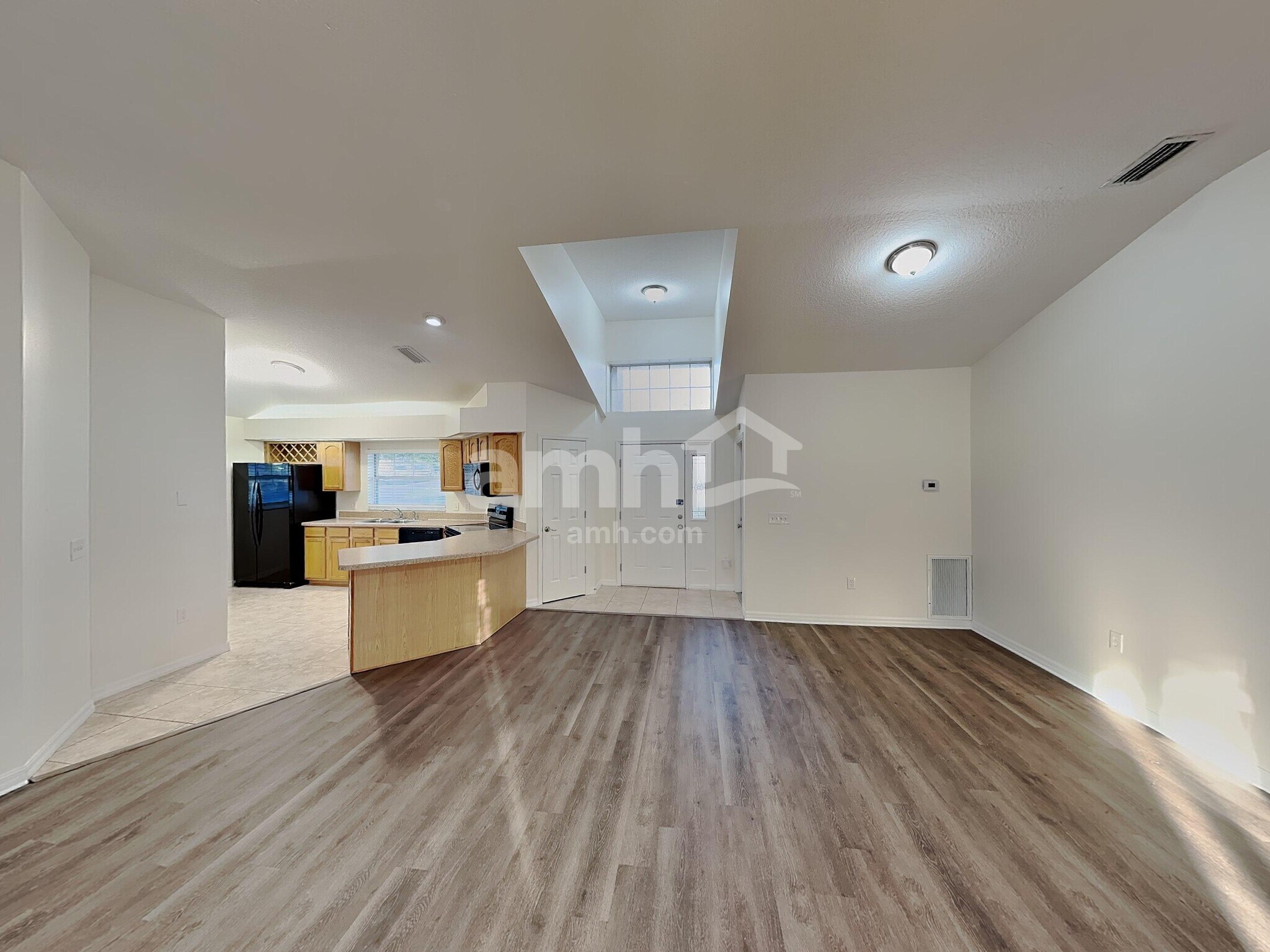 Building Photo - 4611 Treasure Cay Rd