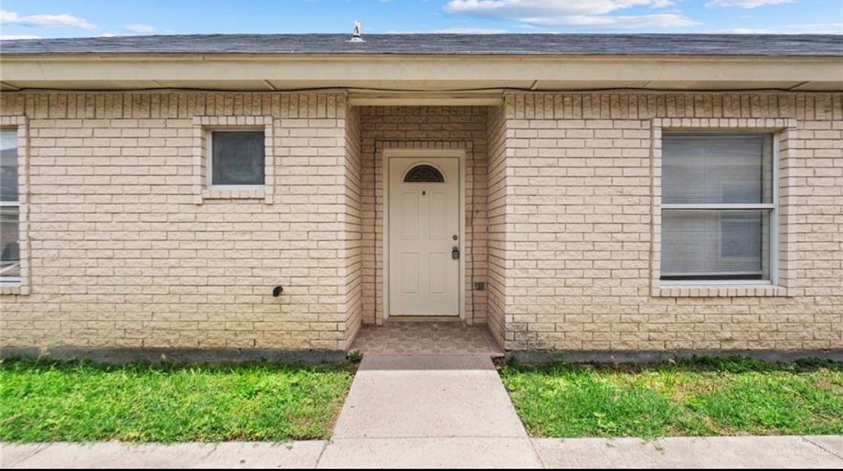 Building Photo - 2013 Agua Fina Ave