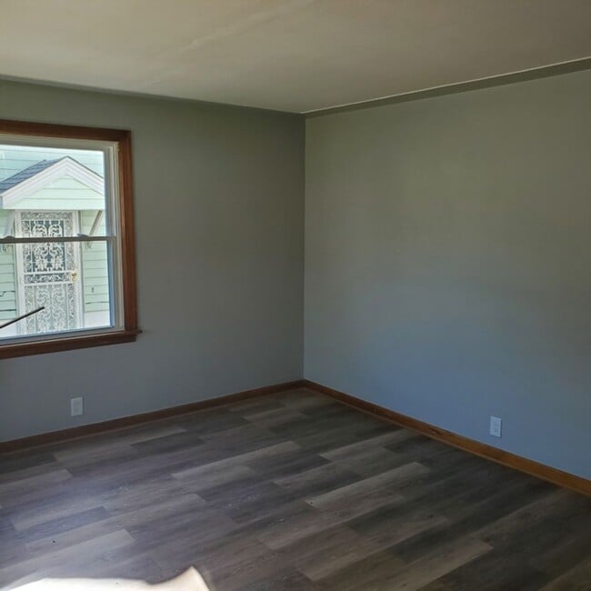 Building Photo - 3BDRM HOUSE FOR RENT