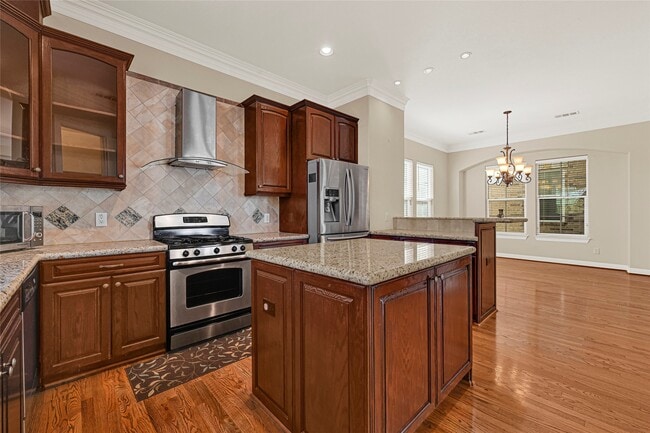 Building Photo - 2736 Cortlandt St