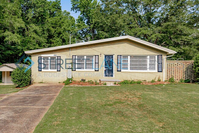 Building Photo - Charming 4 Bedroom in Lanett!