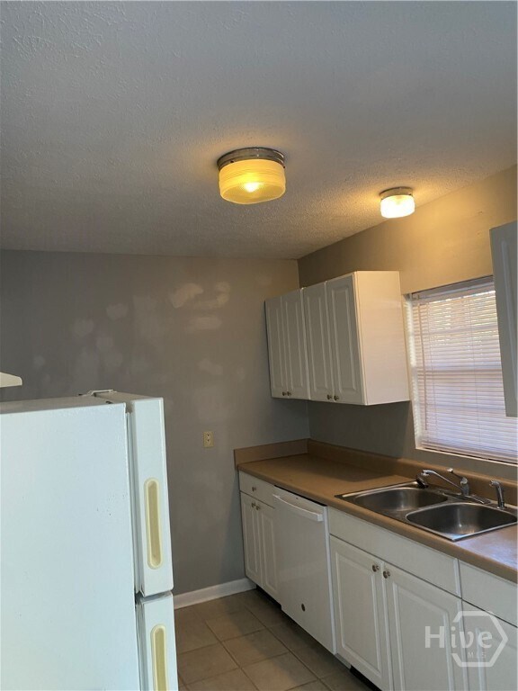 Building Photo - 16 S Stillwood Ct