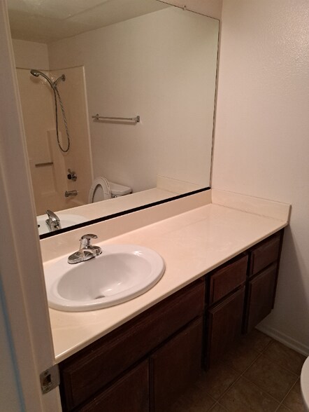Primary Photo - 301 N Ford Ave