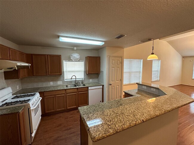 Building Photo - 14915 Sugar Sands Dr