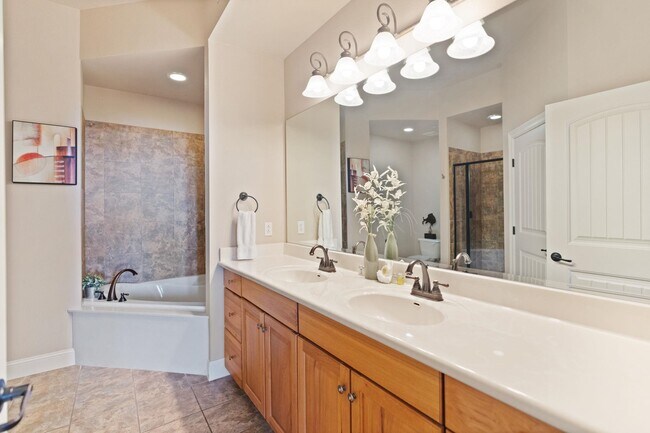 Building Photo - 101 W Bank