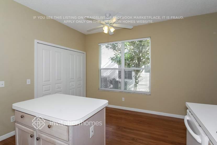 Building Photo - 362 Fareham Dr