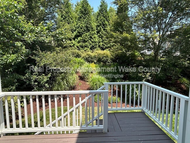 Building Photo - 1100 Kirkeenan Cir