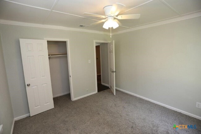 Building Photo - 128 Sherwood St