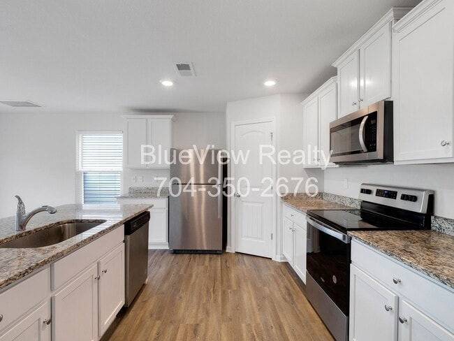Building Photo - 9346 Creedmore Hills Dr