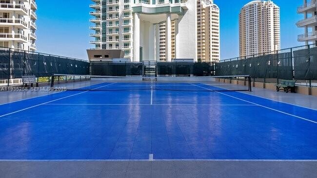 Building Photo - 901 Brickell Key Blvd