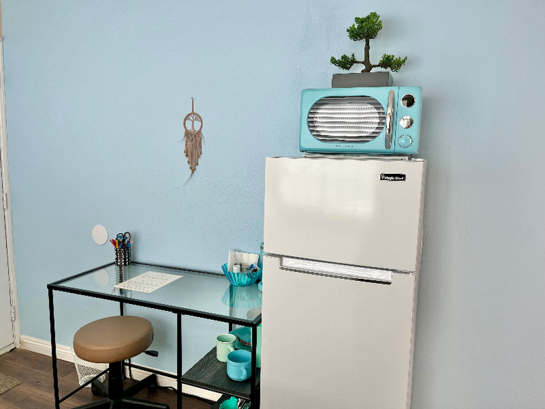 Building Photo - 5333 Longridge Ave