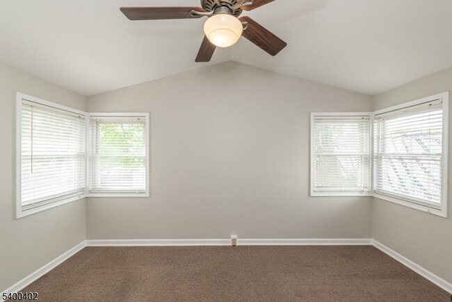 Building Photo - 59 Iroquois Ave