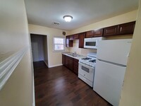 Building Photo - Madison Village Sangamon
